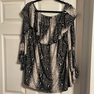 WOMENS PLUS OFF SHOULDER TOP 3X